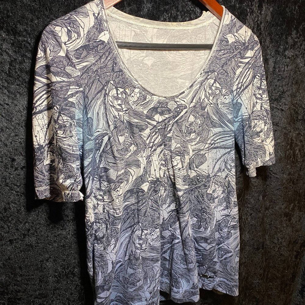 Calvin Klein Jeans T-Shirt (Size L)